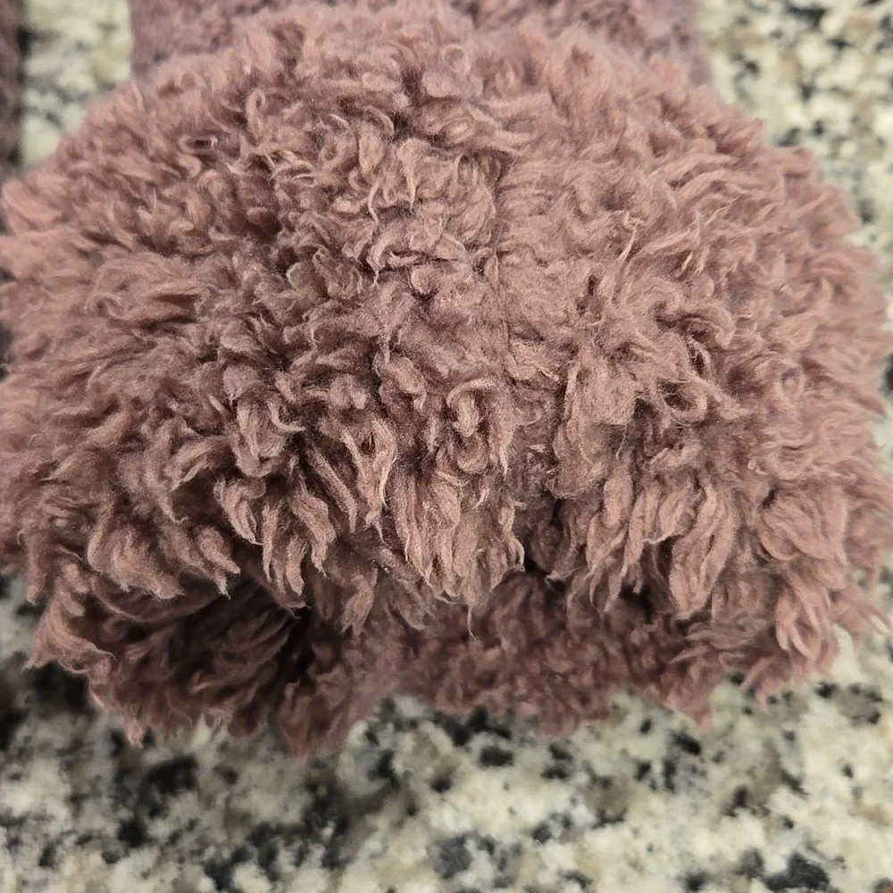 UGG NESSIE COZY FLEECE CROCHET KNIT SLOUCHY SOCKS. MAUVE FOG. NO TASSLES.
